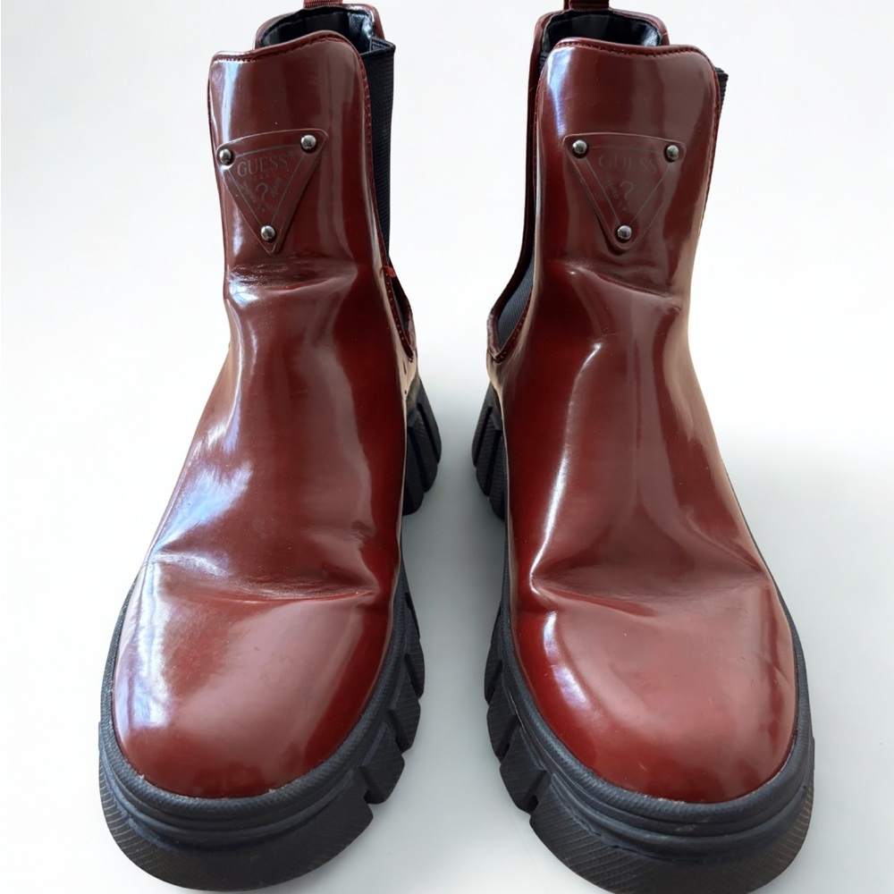 GUESS Women's Hestia Ankle Chelsea Boot, Red - Womens Size 8
